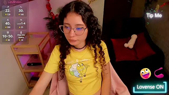 Snapshot of Krysten_Riter chatting on 6, 7, 2026 Krysten Riter online show from 6, 7, 2026