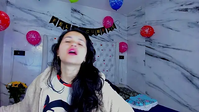 Snapshot of Ari_and_Storm chatting on 15, 2, 2026 Ari and Storm online show from 15, 2, 2026