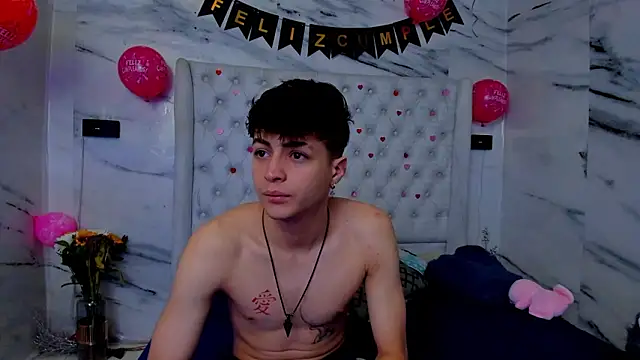 Snapshot of Ari_and_Storm chatting on 22, 2, 2026 Ari and Storm online show from 22, 2, 2026