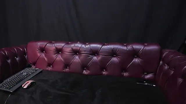 Scarlett 14  online show from 21, 9, 2025