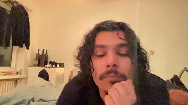 Snapshot of daddyvibes chatting on 20, 9, 2025 daddyvibes online show from 20, 9, 2025