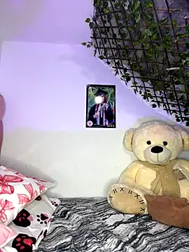 Melody rouxxx online show from 9, 10, 2025