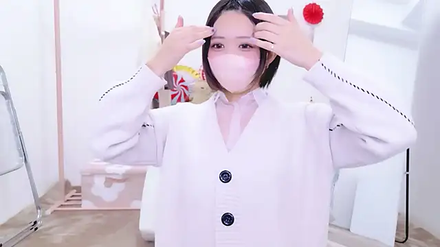 Hinata Sun online show from 28, 3, 2026