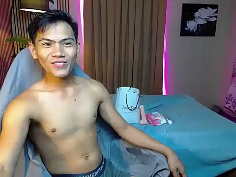 Snapshot of alex_cummer chatting on 11, 9, 2025 alex cummer online show from 11, 9, 2025