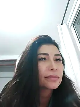 mia mancinii online show from 20, 11, 2025