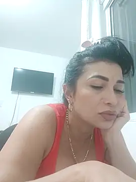 mia mancinii online show from 2, 12, 2025