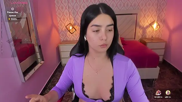 Snapshot of CHRISTY_TEIGEN4 chatting on 15, 10, 2025 CHRISTY TEIGEN4 online show from 15, 10, 2025