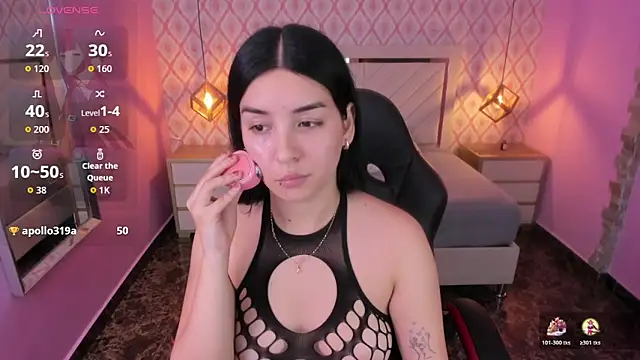 Snapshot of CHRISTY_TEIGEN4 chatting on 7, 11, 2025 CHRISTY TEIGEN4 online show from 7, 11, 2025