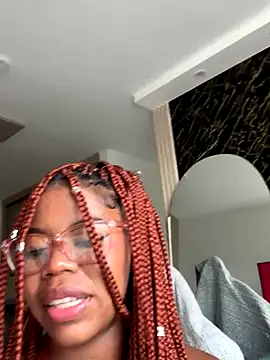 Snapshot of Sweet-Jade chatting on 11, 9, 2025 Sweet-Jade online show from 11, 9, 2025