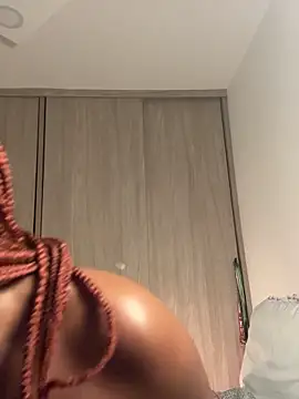 Snapshot of Sweet-Jade chatting on 15, 9, 2025 Sweet-Jade online show from 15, 9, 2025