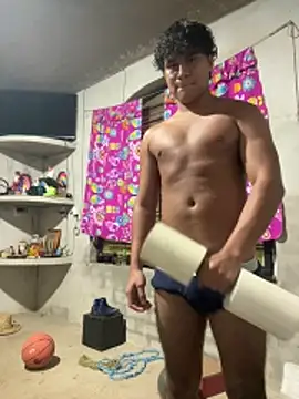 Snapshot of VRGUD0N19cm chatting on 13, 6, 2026 VRGUD0N19cm online show from 13, 6, 2026