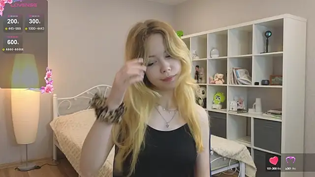Snapshot of Wendy_Cutie chatting on 29, 9, 2025 Wendy Cutie online show from 29, 9, 2025