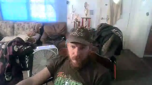 Poundtown1226 online show from 11, 9, 2025