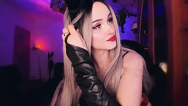 Snapshot of MistressJolie chatting on 20, 2, 2025 MistressJolie online show from 20, 2, 2025