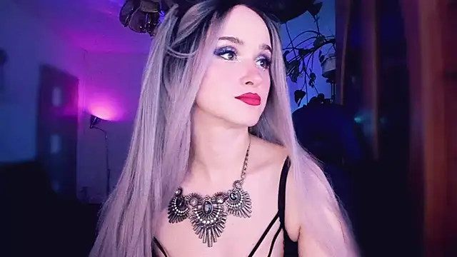 Snapshot of MistressJolie chatting on 27, 9, 2025 MistressJolie online show from 27, 9, 2025
