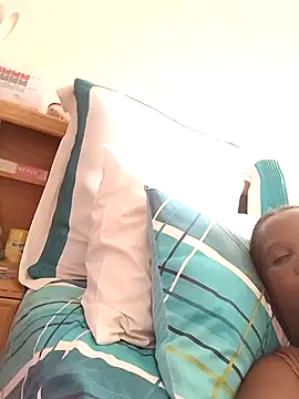 sweetdebbiexxxx online show from 13, 1, 2026