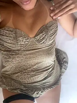 Katianesantos online show from 25, 9, 2025