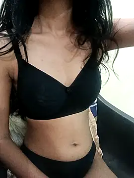 Daizy Shah online show from 14, 11, 2025