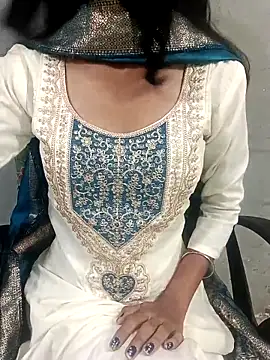 Snapshot of Daizy_Shah chatting on 8, 5, 2026 Daizy Shah online show from 8, 5, 2026
