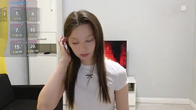 Snapshot of Little_Flower3 chatting on 1, 10, 2025 Little Flower3 online show from 1, 10, 2025