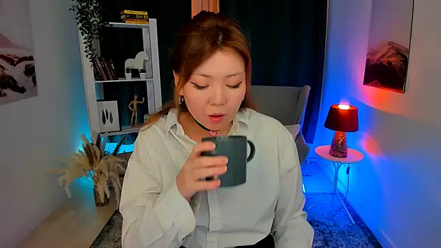 Snapshot of nazu_chan chatting on 24, 9, 2025 nazu chan online show from 24, 9, 2025