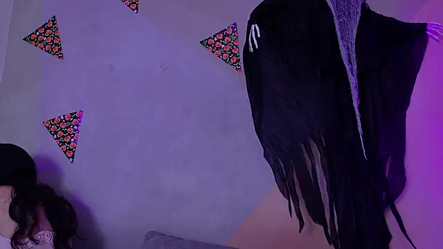 Laura and Kevin online show from 7, 11, 2025