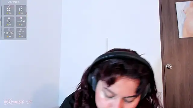 Lia Rousse0 online show from 13, 5, 2026