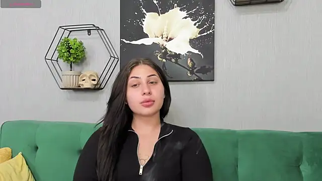 Snapshot of AnaysDivine chatting on 11, 9, 2025 AnaysDivine online show from 11, 9, 2025