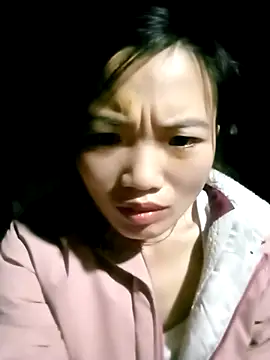 ngan-cute online show from 5, 11, 2025