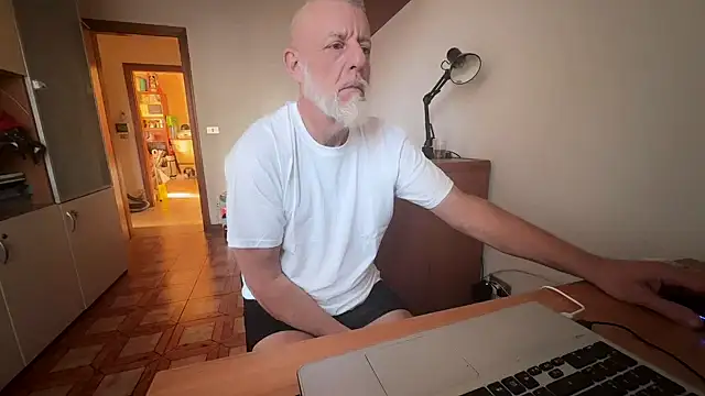 Snapshot of Pigna16PSRN chatting on 17, 2, 2026 Pigna16PSRN online show from 17, 2, 2026