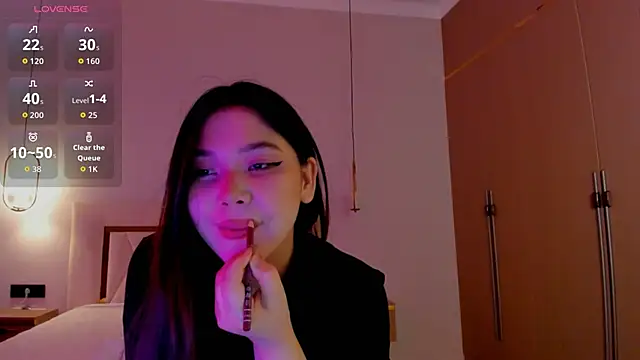 Snapshot of yummmymommy chatting on 19, 9, 2025 yummmymommy online show from 19, 9, 2025