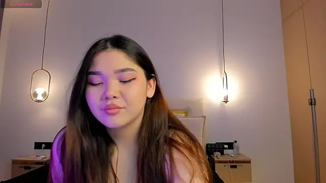 Snapshot of yummmymommy chatting on 26, 9, 2025 yummmymommy online show from 26, 9, 2025
