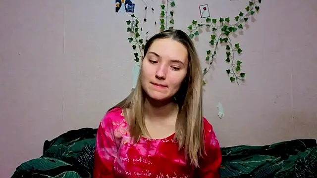  kikiclark   online show from 18, 12, 2025