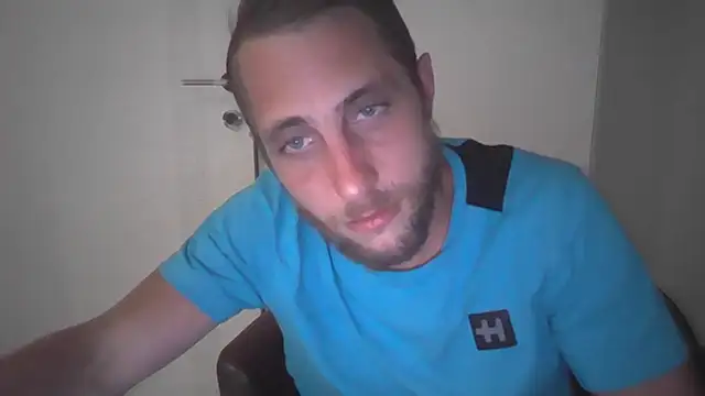 Snapshot of Console8 chatting on 13, 9, 2025 Console8 online show from 13, 9, 2025