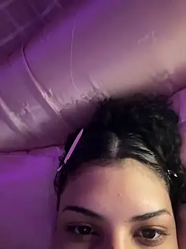 luluzinhax online show from 26, 4, 2026