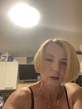 Snapshot of VasylynaLove421 chatting on 10, 9, 2025 VasylynaLove421 online show from 10, 9, 2025