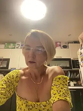 Snapshot of VasylynaLove421 chatting on 16, 9, 2025 VasylynaLove421 online show from 16, 9, 2025