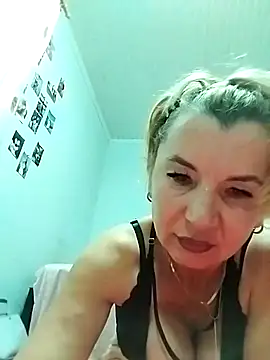 Snapshot of VasylynaLove421 chatting on 22, 10, 2025 VasylynaLove421 online show from 22, 10, 2025