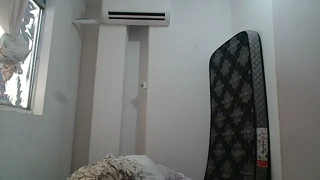 SecretBrunette online show from 18, 11, 2025