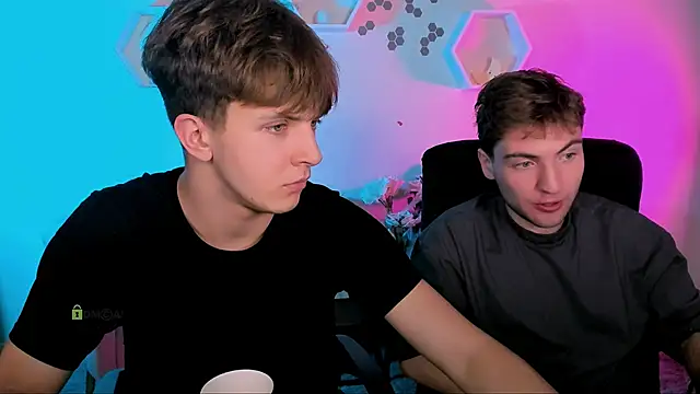 travis wolf  online show from 4, 12, 2025