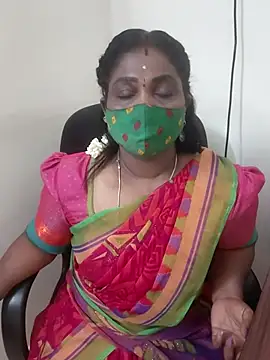 Snapshot of Tamil_Kavitha10 chatting on 7, 10, 2025 Tamil Kavitha10 online show from 7, 10, 2025