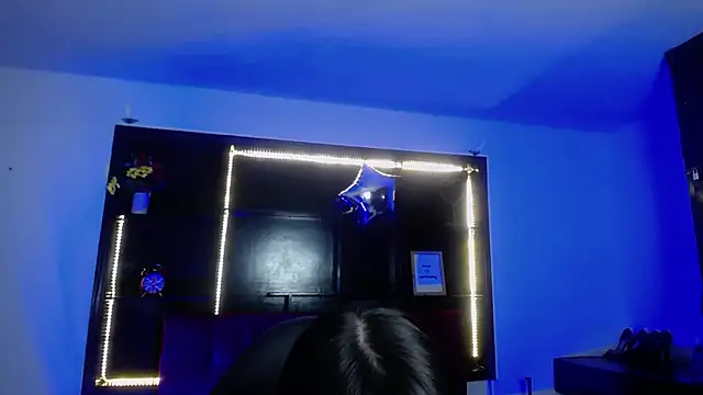  Charlotte Collins  online show from 3, 3, 2026