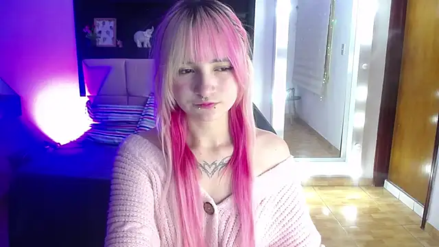 Snapshot of _Charlotte_Collins_ chatting on 19, 6, 2026 Charlotte Collins online show from 19, 6, 2026