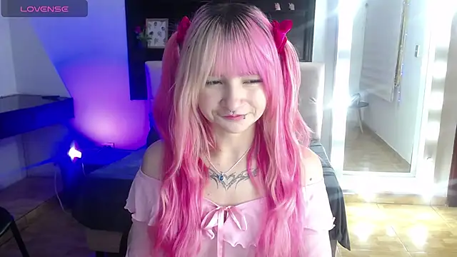 Snapshot of _Charlotte_Collins_ chatting on 1, 7, 2026 Charlotte Collins online show from 1, 7, 2026