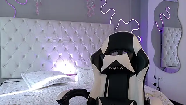 Emma visconti online show from 30, 11, 2025