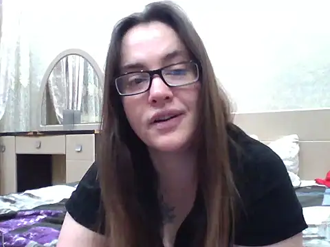 Snapshot of karina160000 chatting on 21, 12, 2025 karina160000 online show from 21, 12, 2025