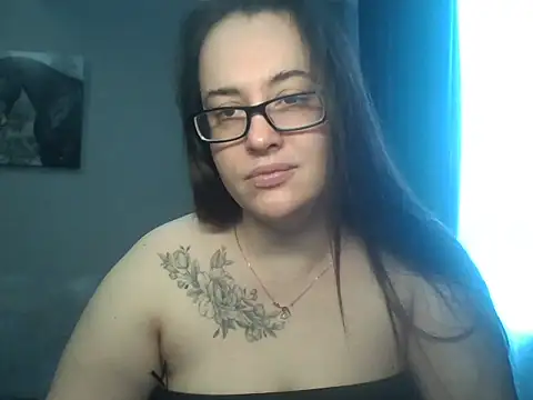 Snapshot of karina160000 chatting on 1, 3, 2026 karina160000 online show from 1, 3, 2026