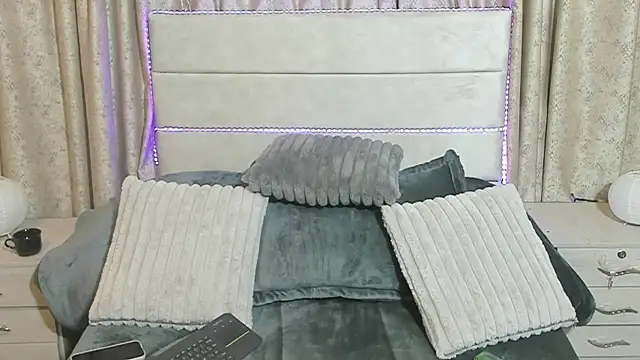 Snapshot of incognyta chatting on 31, 10, 2025 incognyta online show from 31, 10, 2025