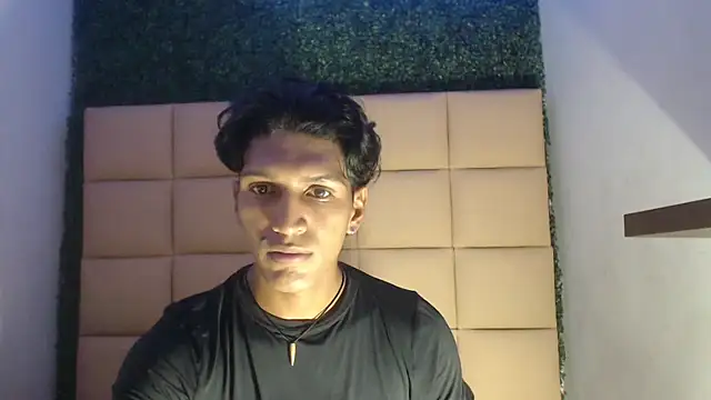 Snapshot of bull_cam chatting on 21, 9, 2025 bull cam online show from 21, 9, 2025