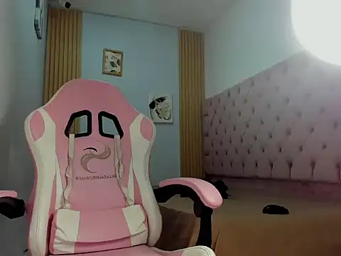 Jax Maliq online show from 3, 11, 2025